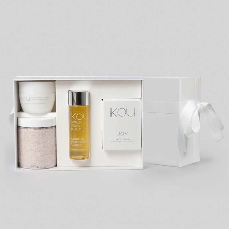 IKOU WHITE FLANNEL FLOWER RITUAL GIFT BOX