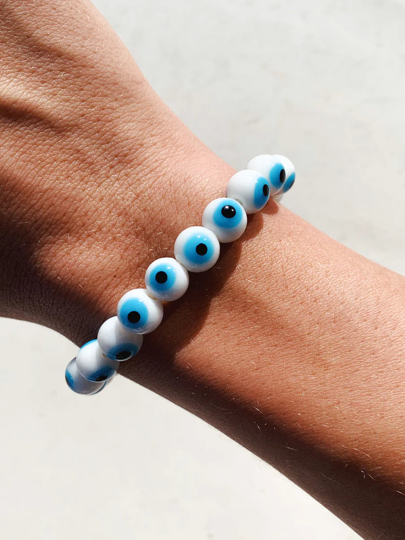 CLEANSE AND CO EVIL EYE BRACELET WHITE