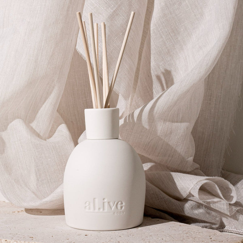 AL.IVE BODY SWEET DEWBERRY & CLOVE DIFFUSER