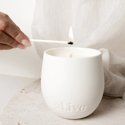 AL.IVE BODY SWEET DEWBERRY & CLOVE SOY CANDLE